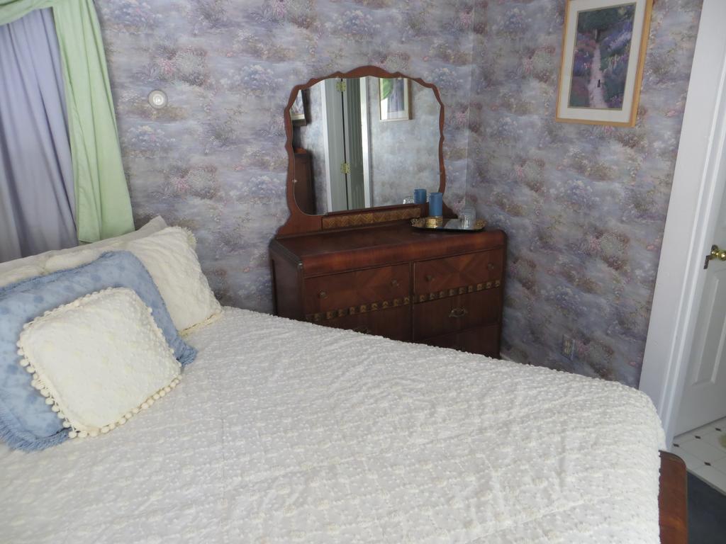 Edith Palmer'S Country Inn, Historical Bed & Breakfast Virginia City Exterior photo